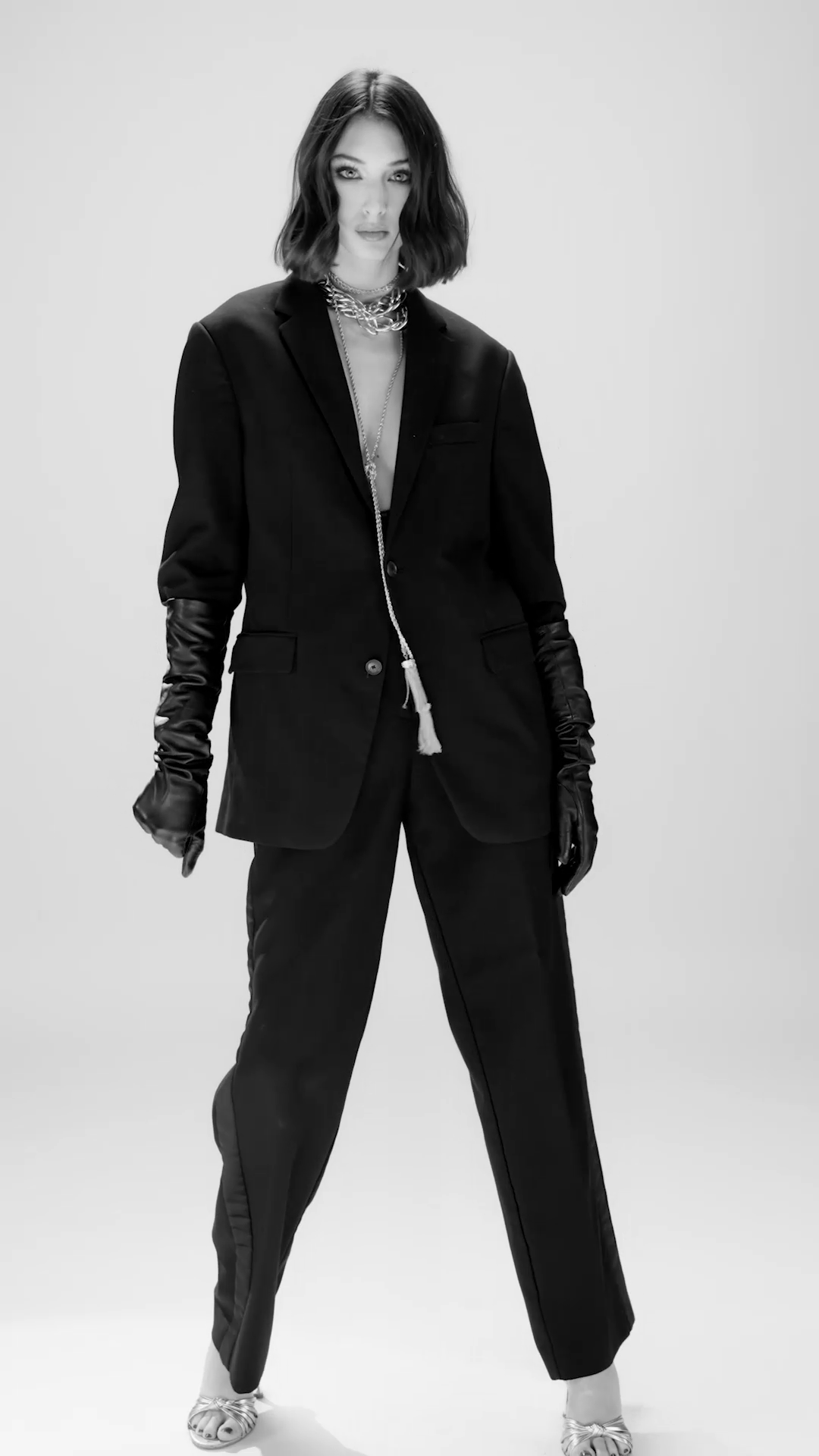 FATALES Million Dollar_Rabanne